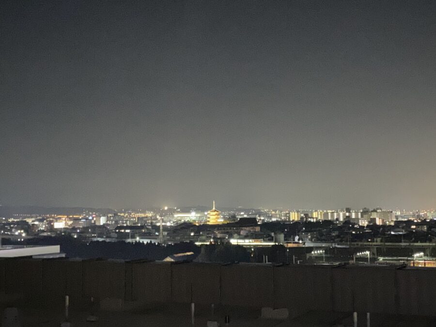 ホテルエミオン京都、スカイテラスから見える夜景